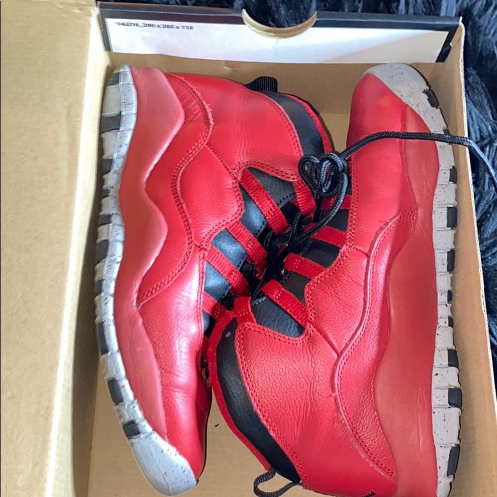 RED AND BLACK JORDAN 10s